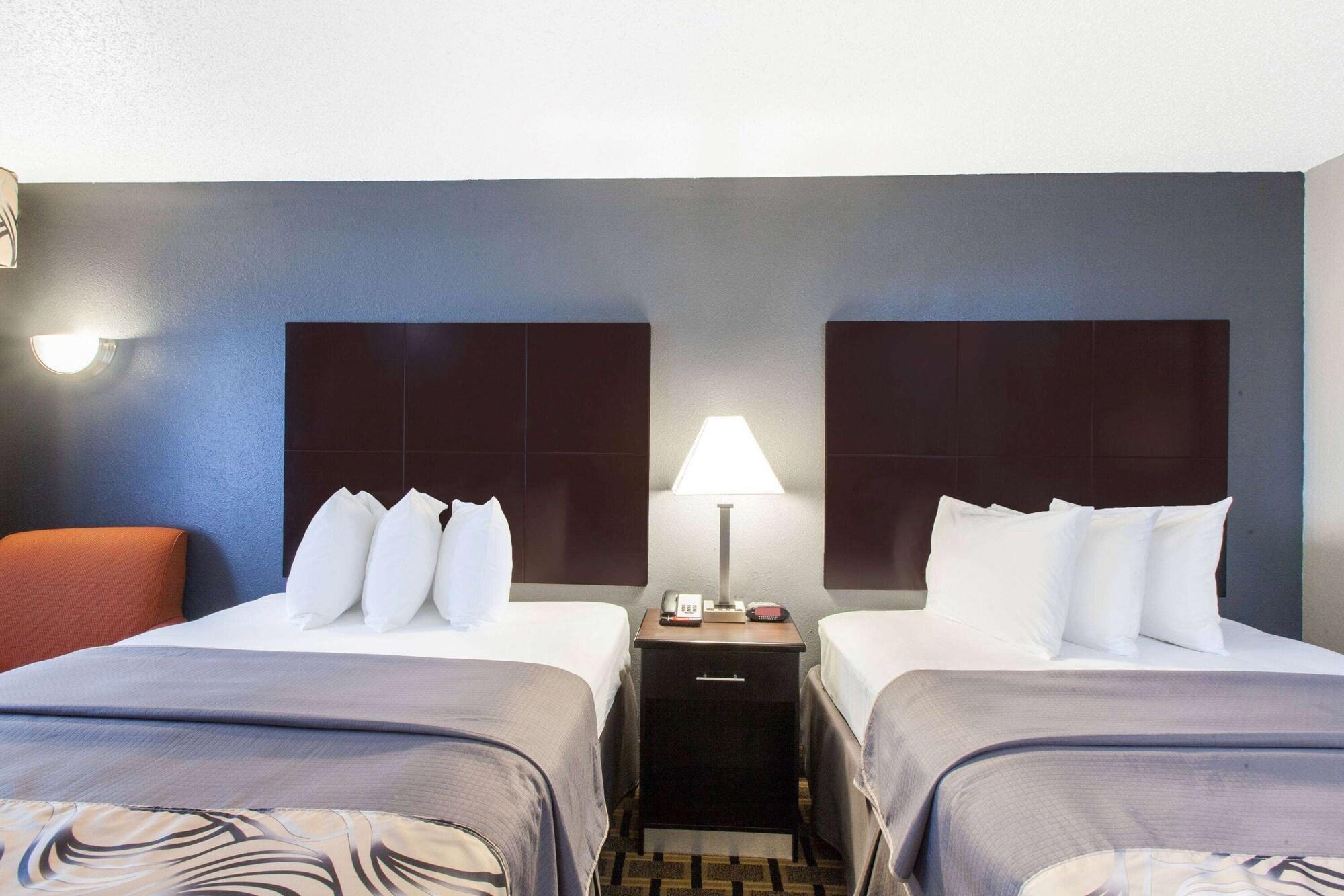 Days Inn By Wyndham Ennis Ngoại thất bức ảnh